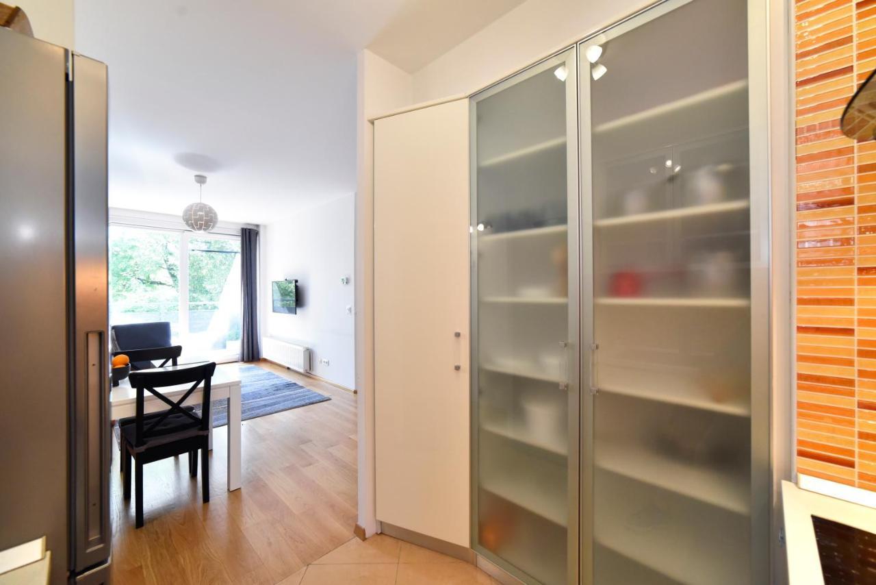 Block Apartment Park With Private Garage Parking ザグレブ エクステリア 写真