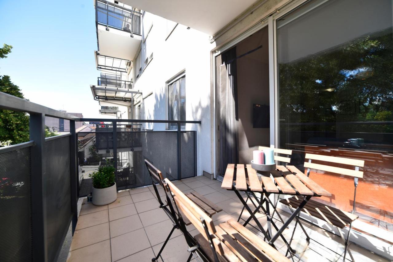 Block Apartment Park With Private Garage Parking ザグレブ エクステリア 写真